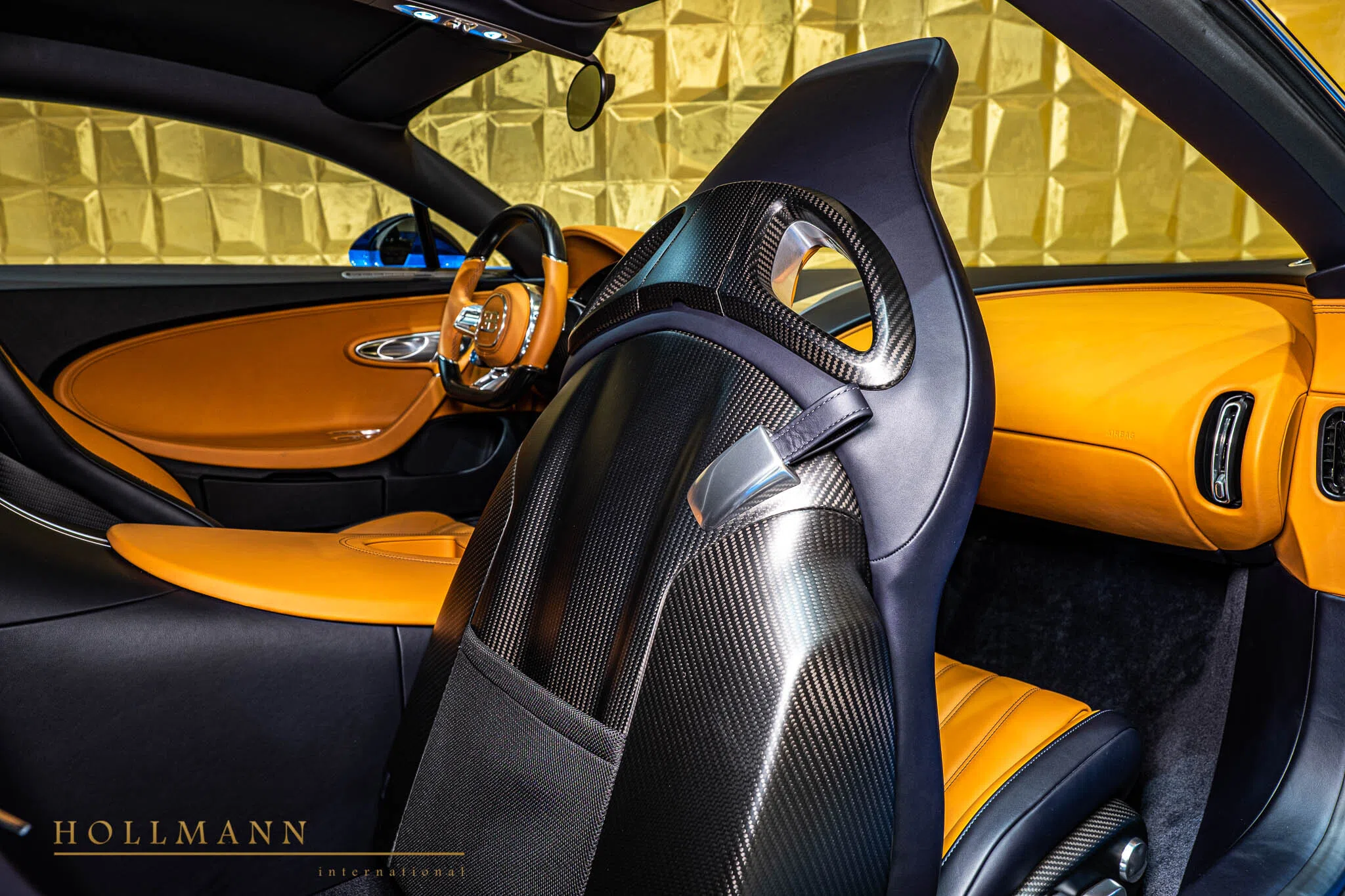 2018 Bugatti Chiron interior, Black + Brown