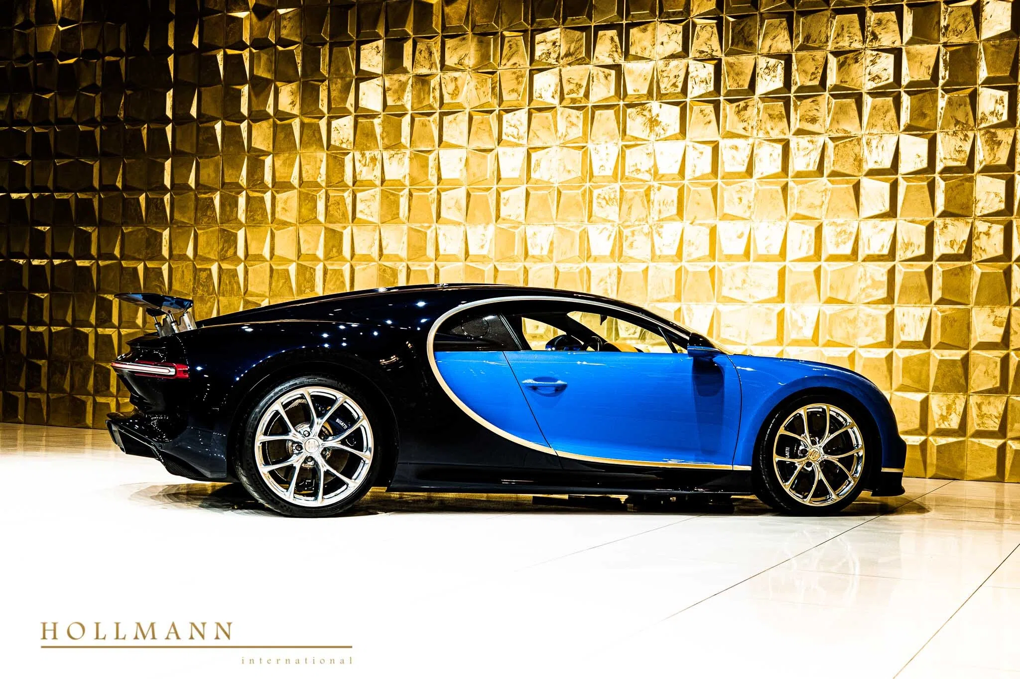 2018 Bugatti Chiron for sale, exterior, Atlantic Blue + Racing Blue