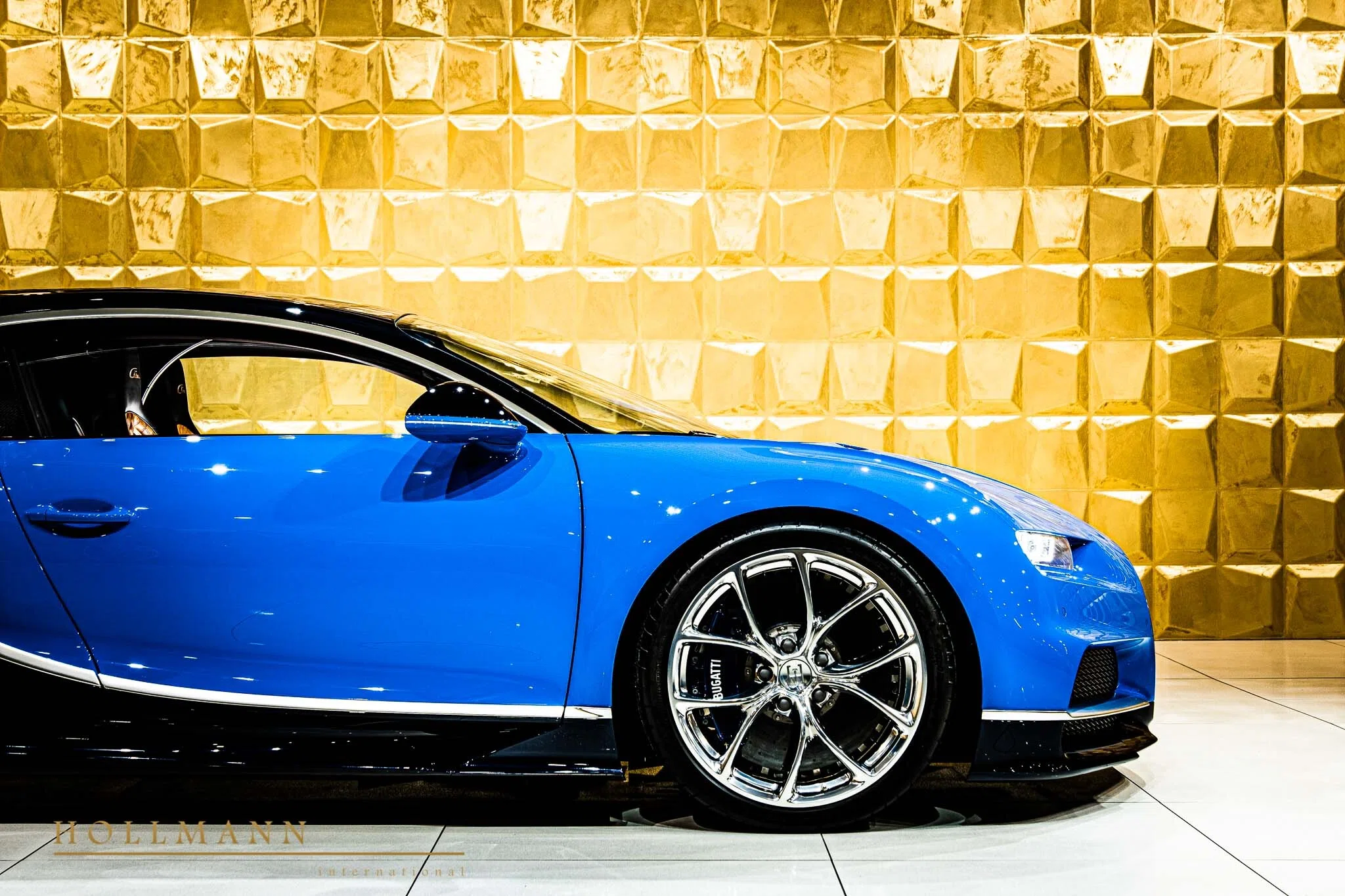 2018 Bugatti Chiron for sale, exterior, Atlantic Blue + Racing Blue