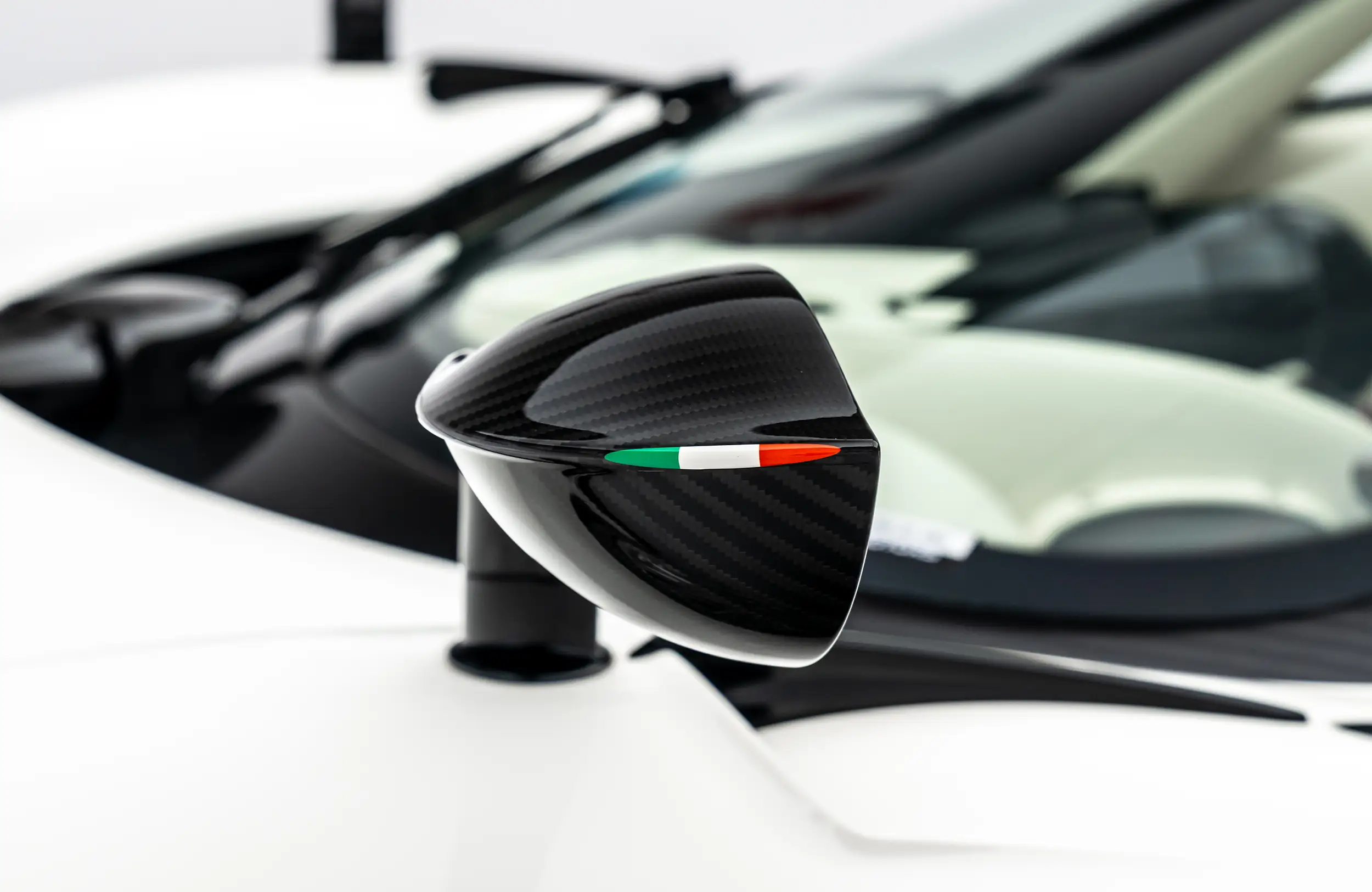 2018 Pagani Huayra Roadster, 18/19