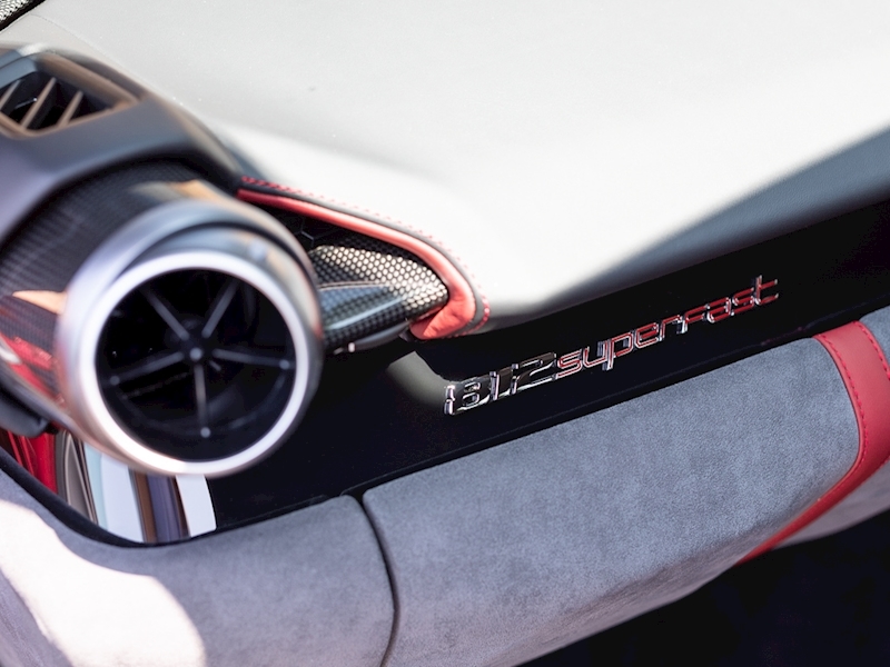 2019 Ferrari 812 Superfast, 17/20
