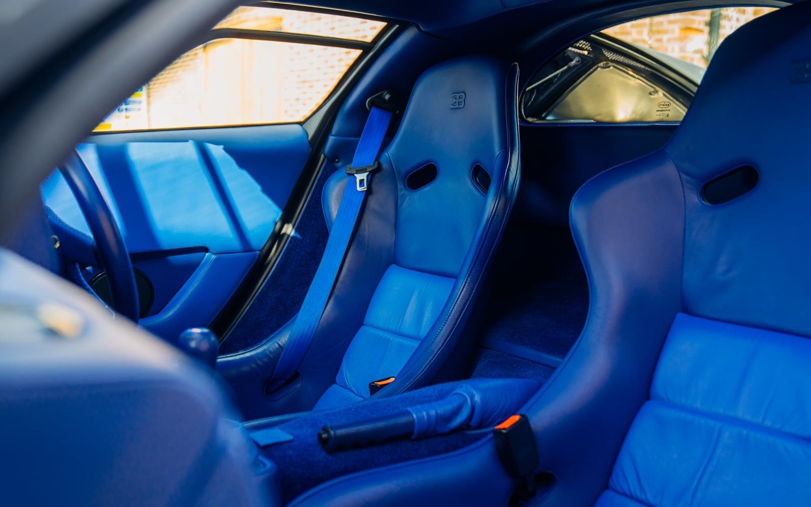 1994 Bugatti EB110 Super Sport Prototype, 16/17