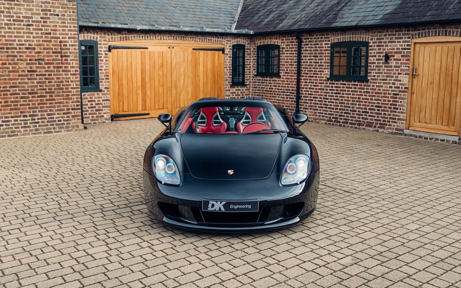2006 Porsche Carrera GT, 6/16