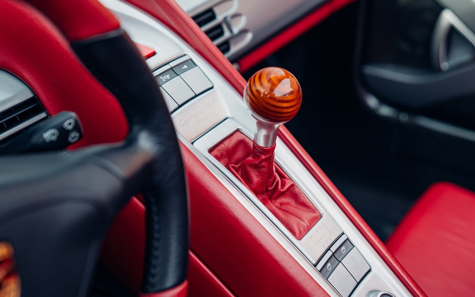 2006 Porsche Carrera GT, 10/16