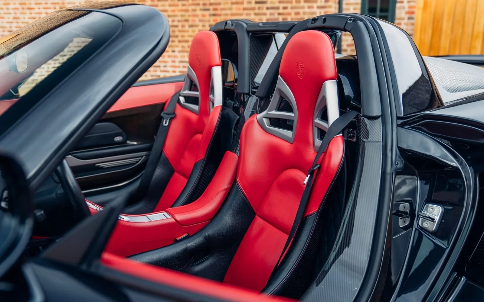 2006 Porsche Carrera GT interior, seats