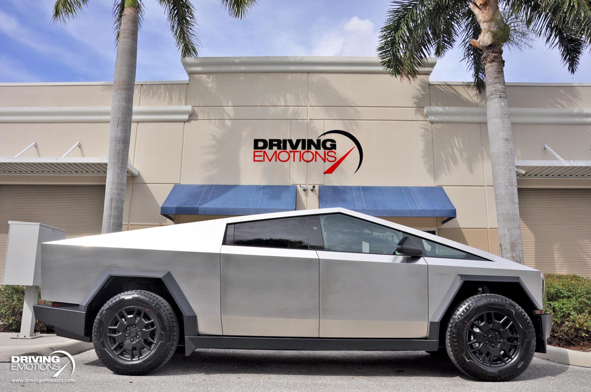 2024 Tesla Cybertruck, 8/20