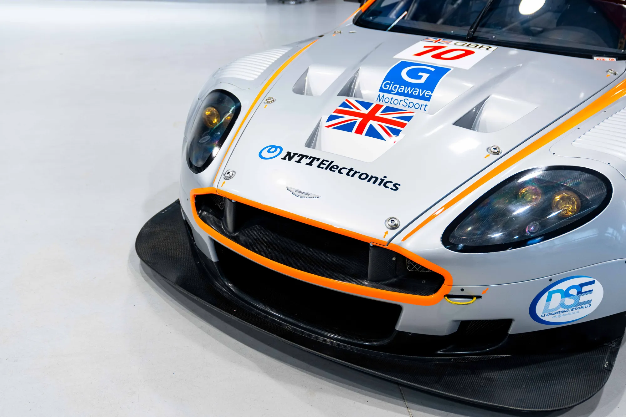 2007 Aston Martin DBR9 GT1, 3/17
