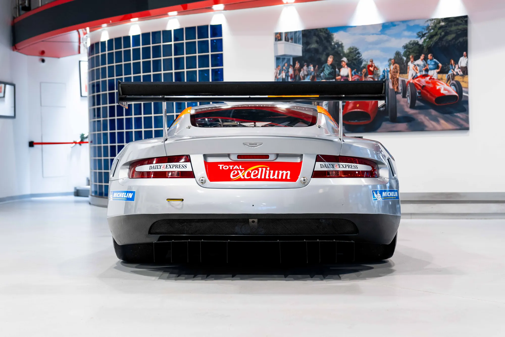 2007 Aston Martin DBR9 GT1, 10/17