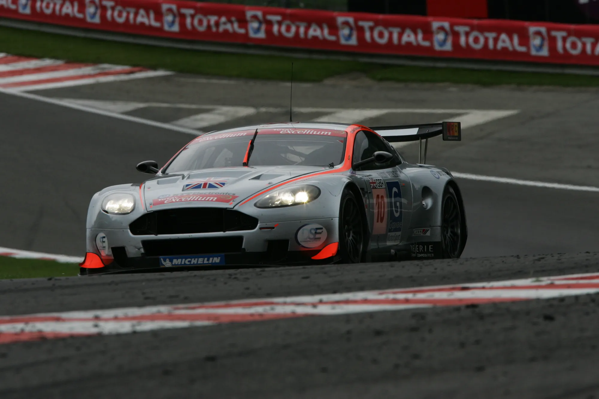 2007 Aston Martin DBR9 GT1, 17/17