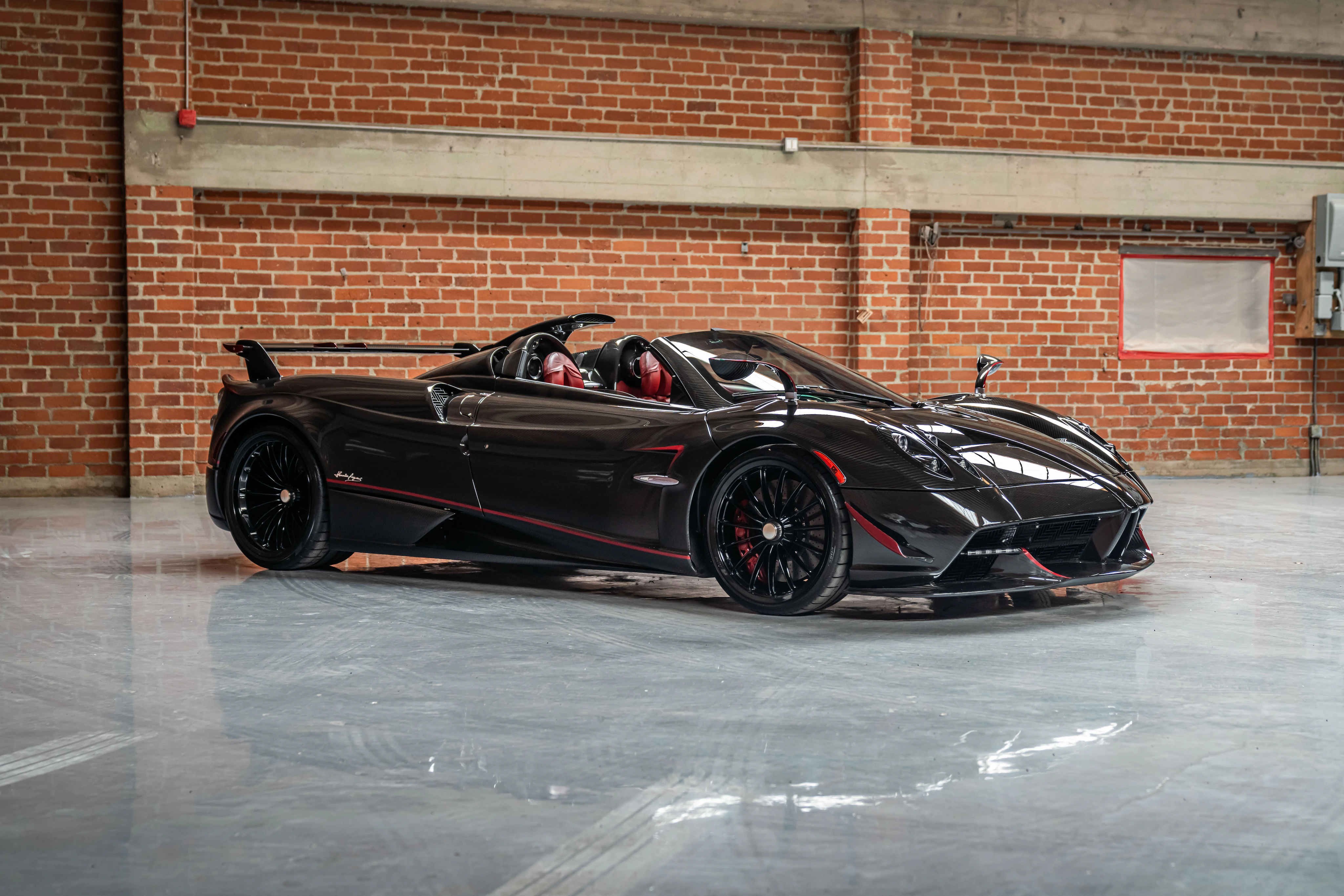 2017 Pagani Huayra Roadster, 4/20