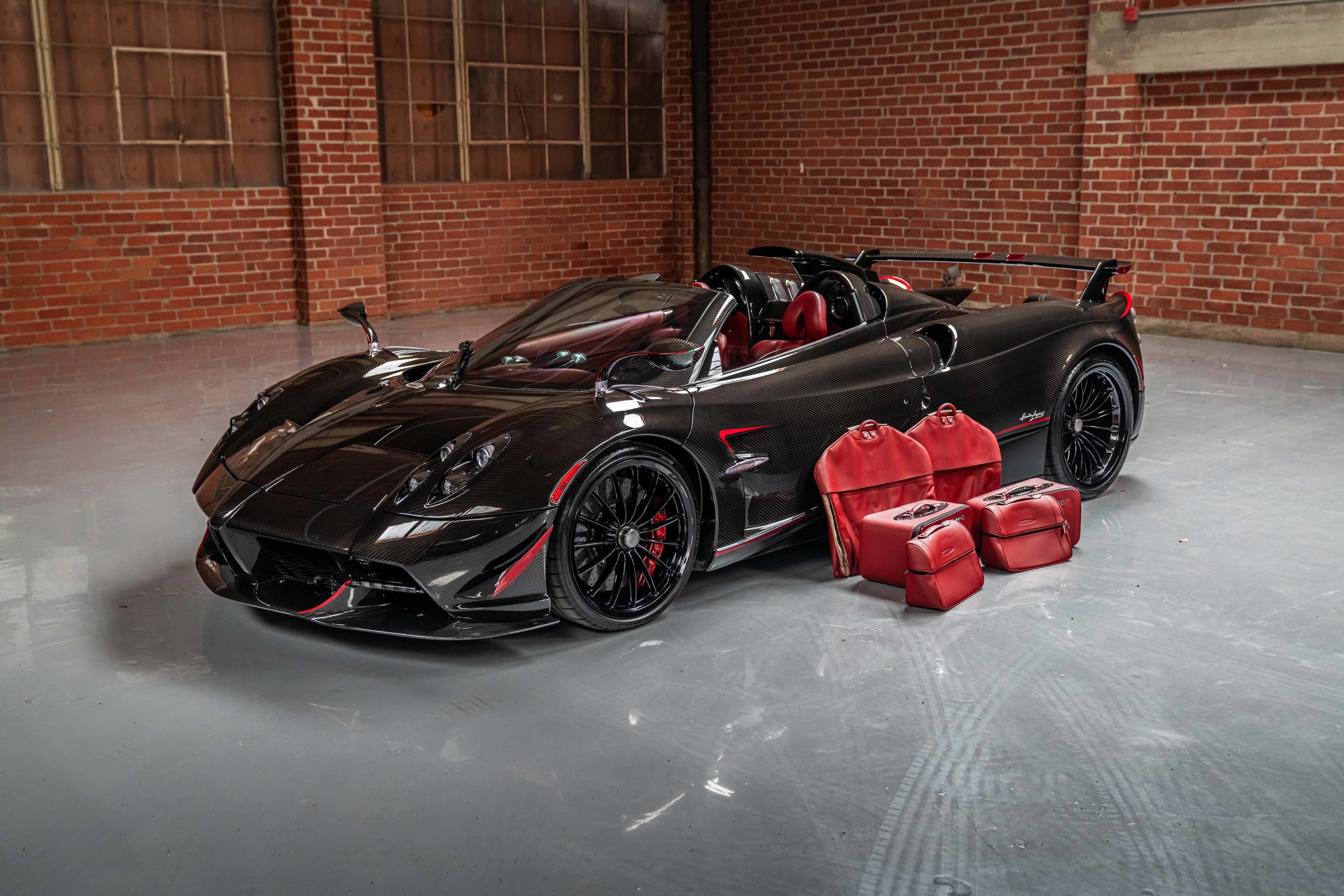 2017 Pagani Huayra Roadster, 16/20
