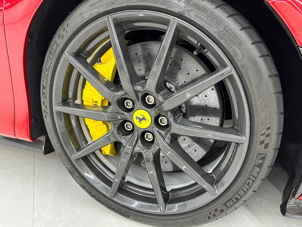 2022 Ferrari SF90 Stradale Assetto Fiorano, 13/20