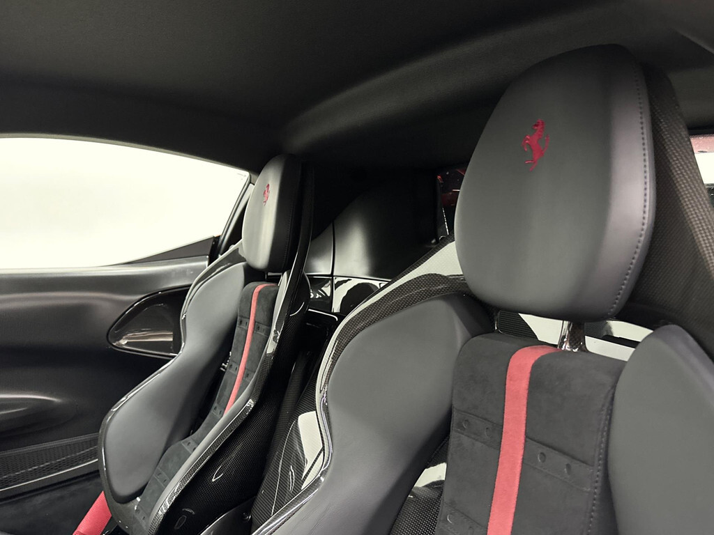 2022 Ferrari SF90 Stradale Assetto Fiorano, 17/20