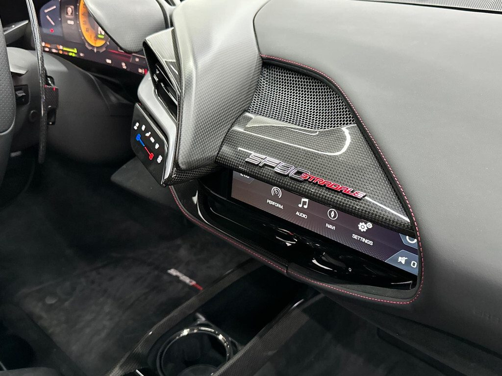 2022 Ferrari SF90 Stradale Assetto Fiorano, 18/20