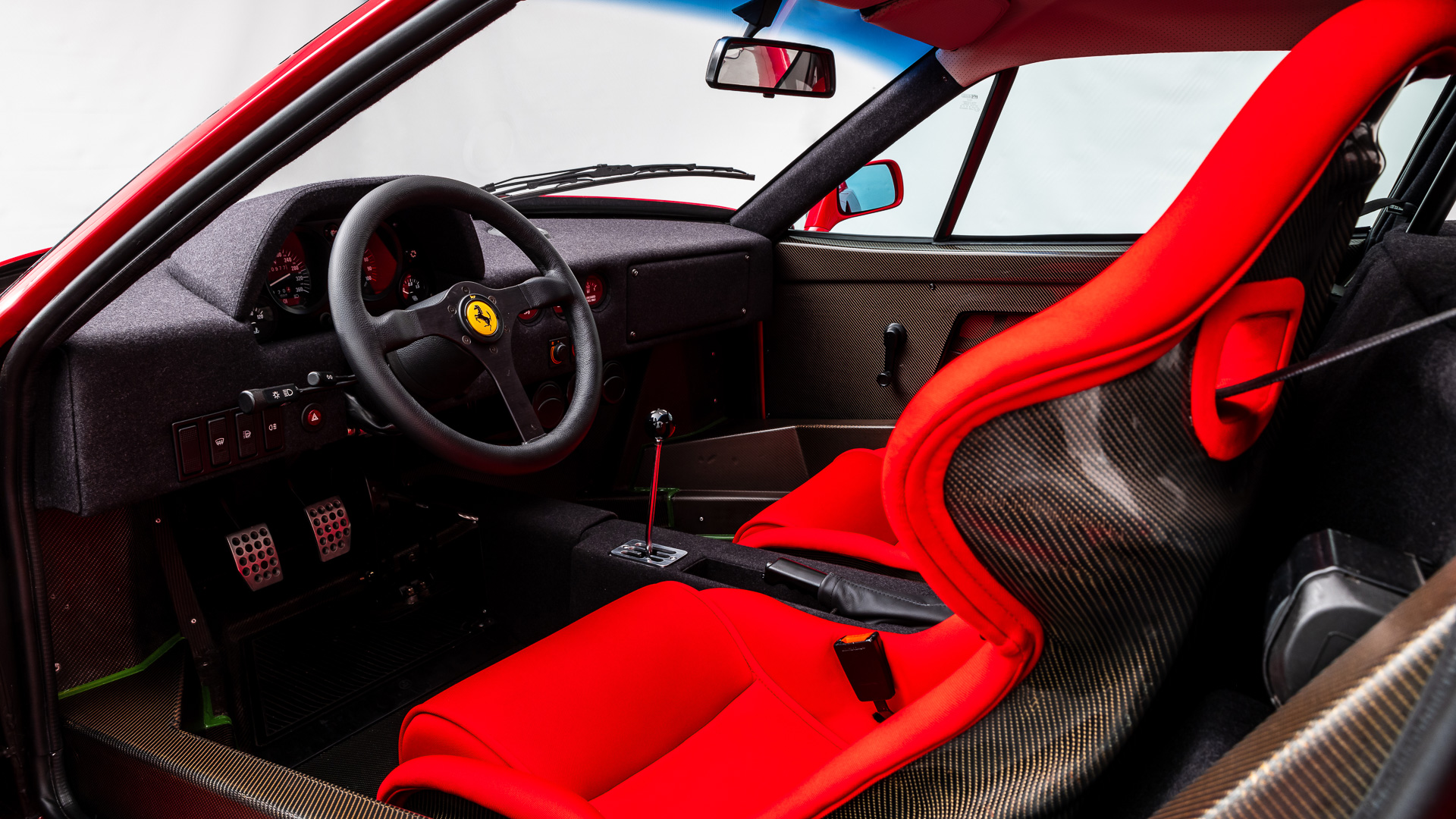 1990 Ferrari F40, 18/20