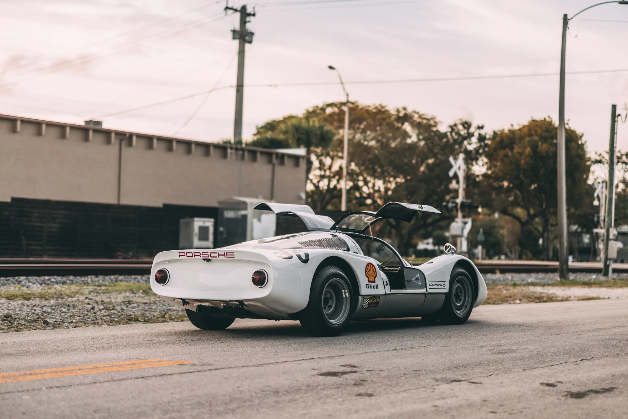 1996 Porsche 906 Carrera 6, 3/6