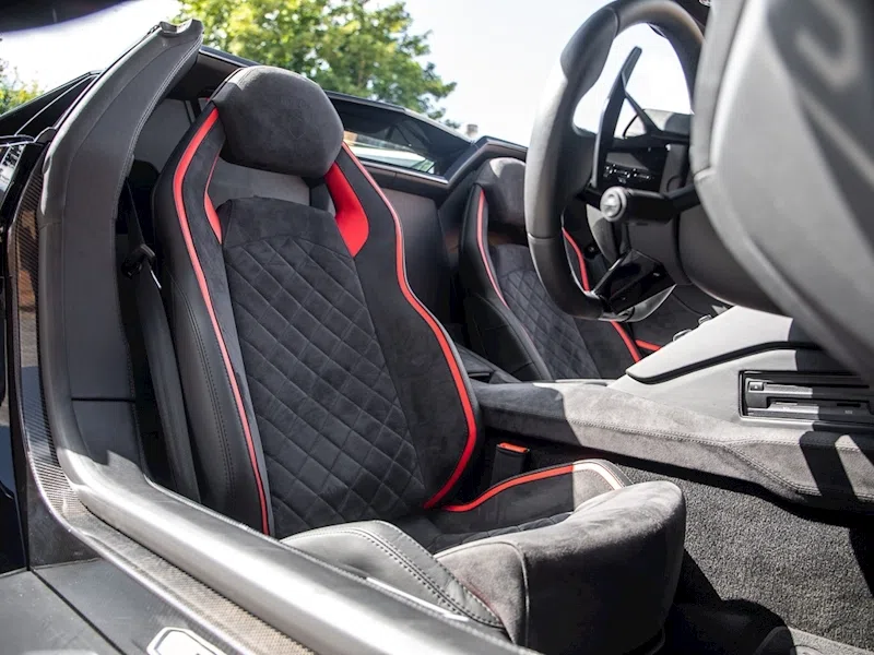 2018 Lamborghini Aventador S LP740-4 Roadster interior, seats, Nero Alcantara