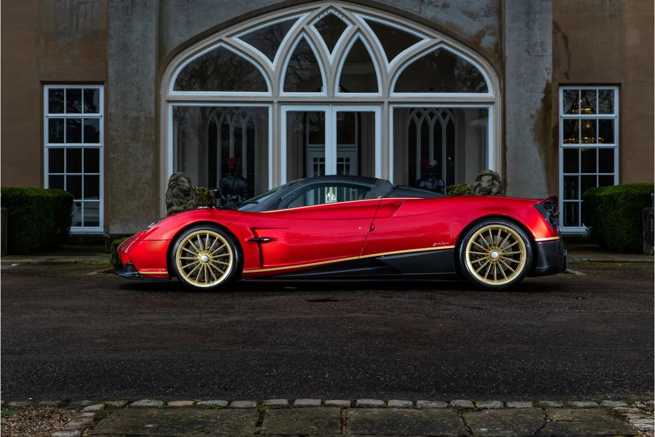 2019 Pagani Huayra Roadster, 10/20