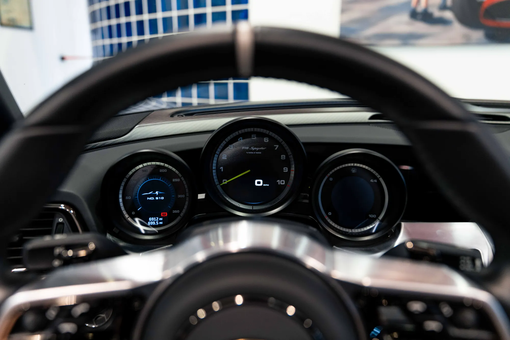 2015 Porsche 918 Spyder, 18/19