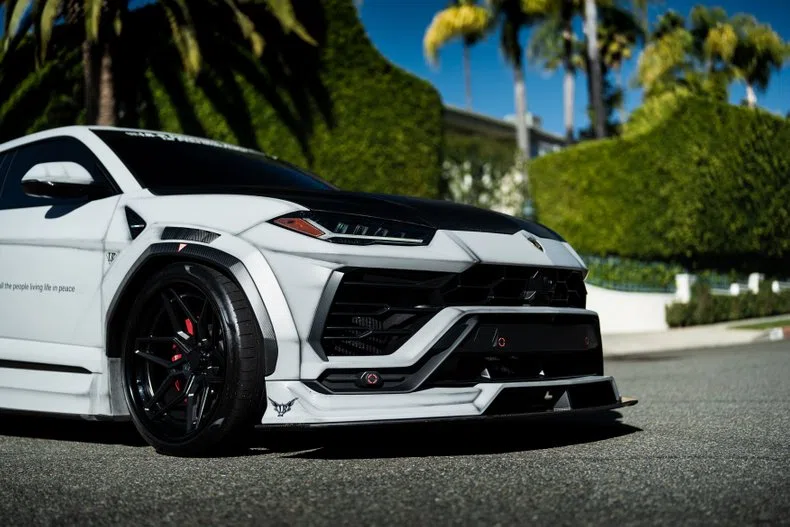 2019 Lamborghini Urus Liberty Walk, exterior