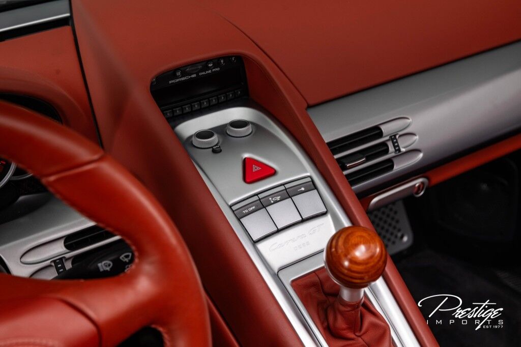 2004 Porsche Carrera GT, 18/20