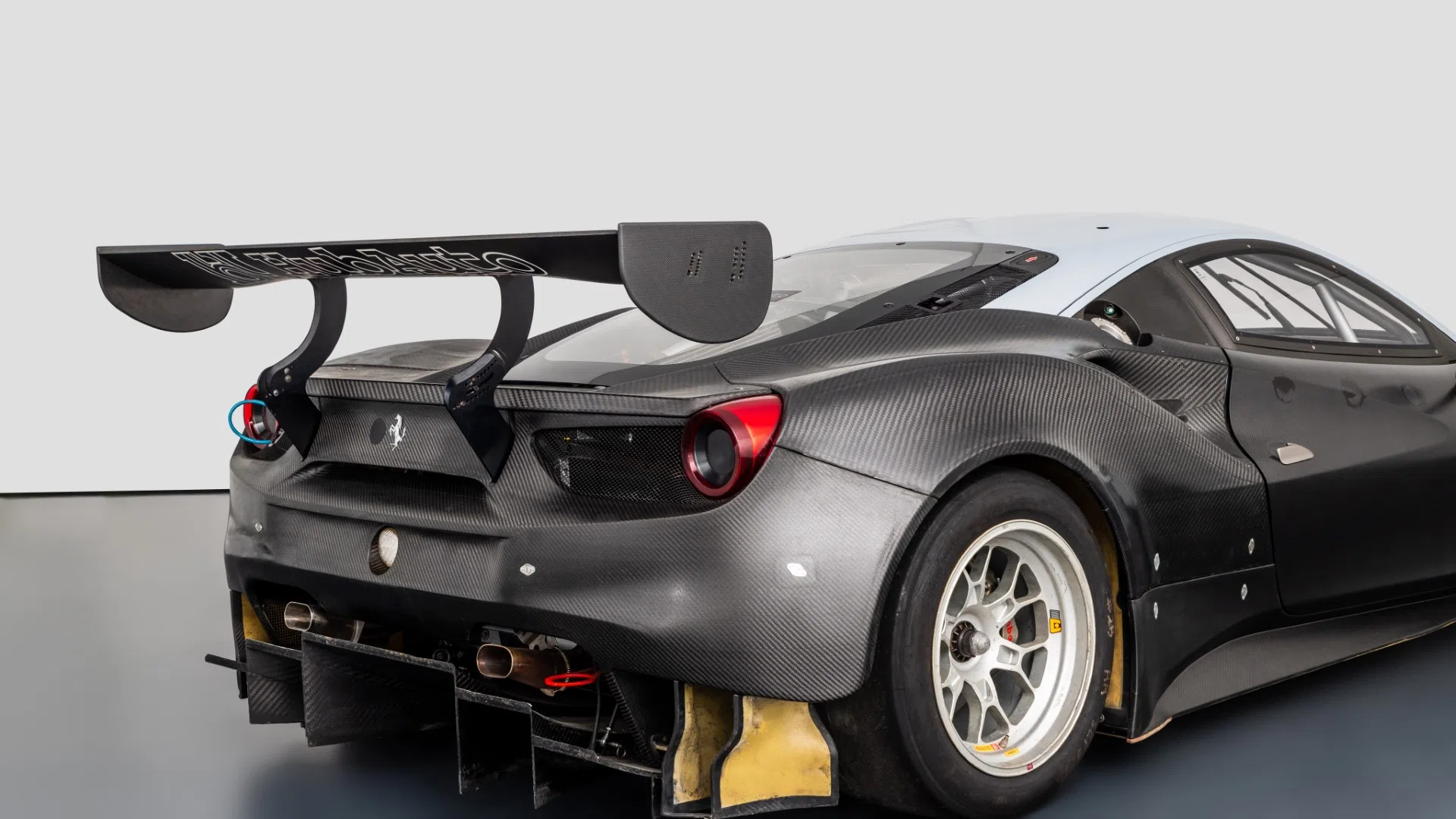 2016 FERRARI 488 GT3 EVO, rear three-quarter view