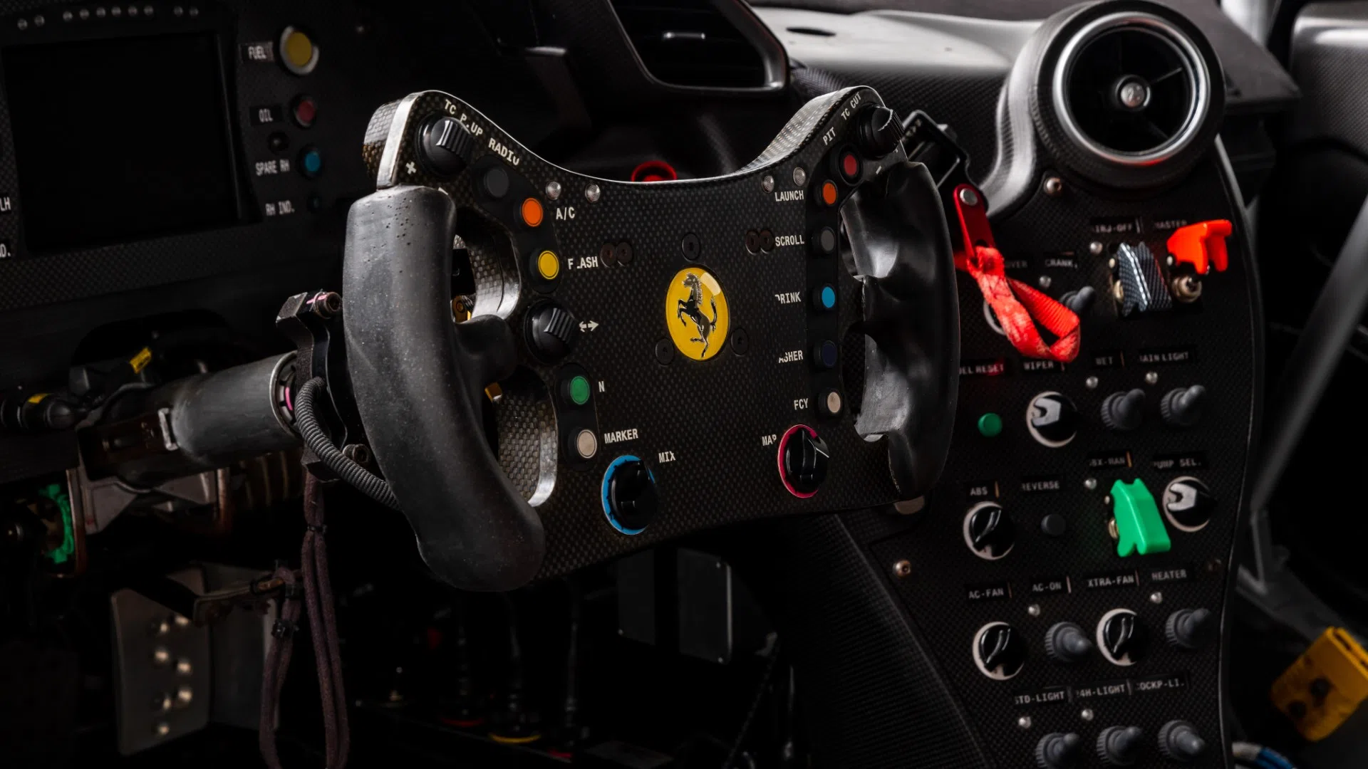 2016 FERRARI 488 GT3 EVO interior, Alcantara/ Carbon Schwarz