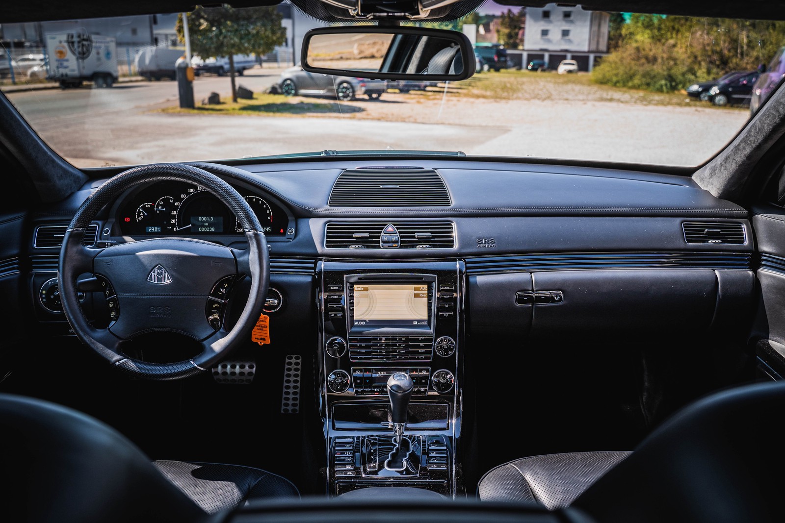 2018 MAYBACH 62S LANDAULET, 9/16