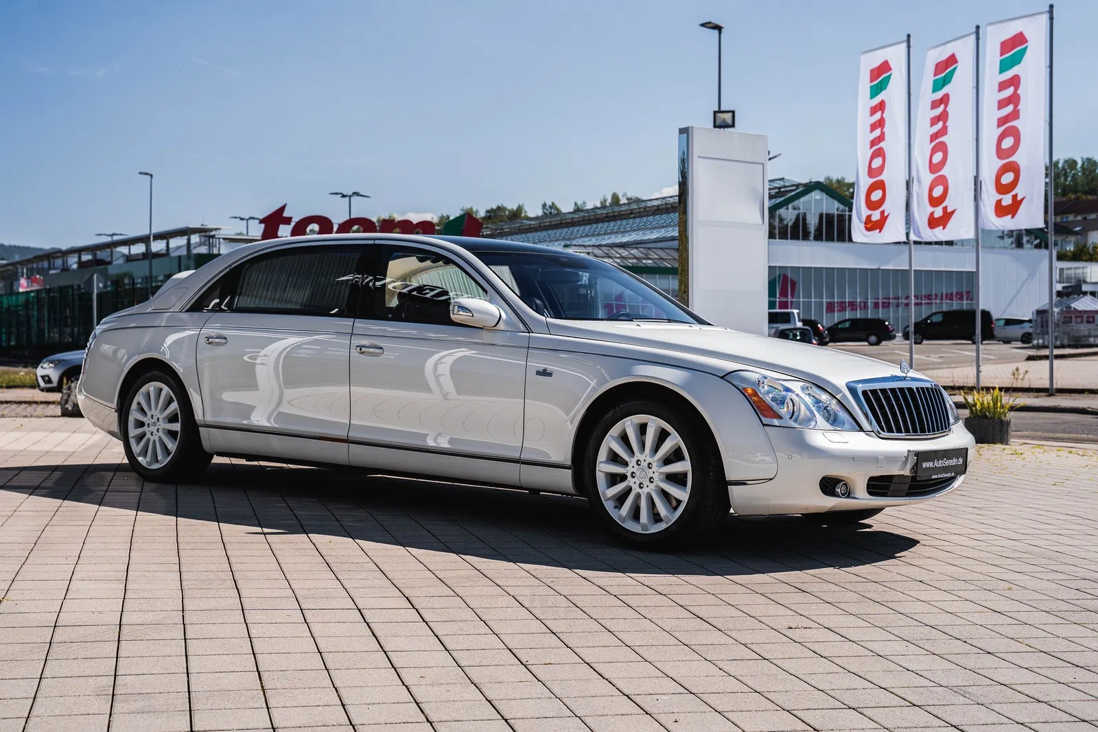 2018 Maybach 62S Landaulet for sale, exterior, Antigua White | metallic