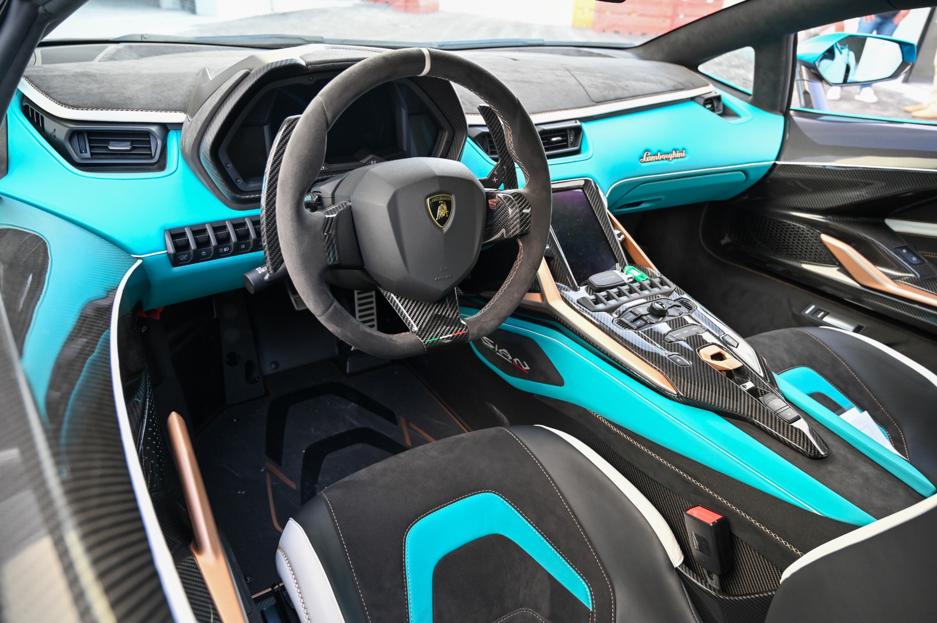 2020 Lamborghini Sián FKP 37, 4/20