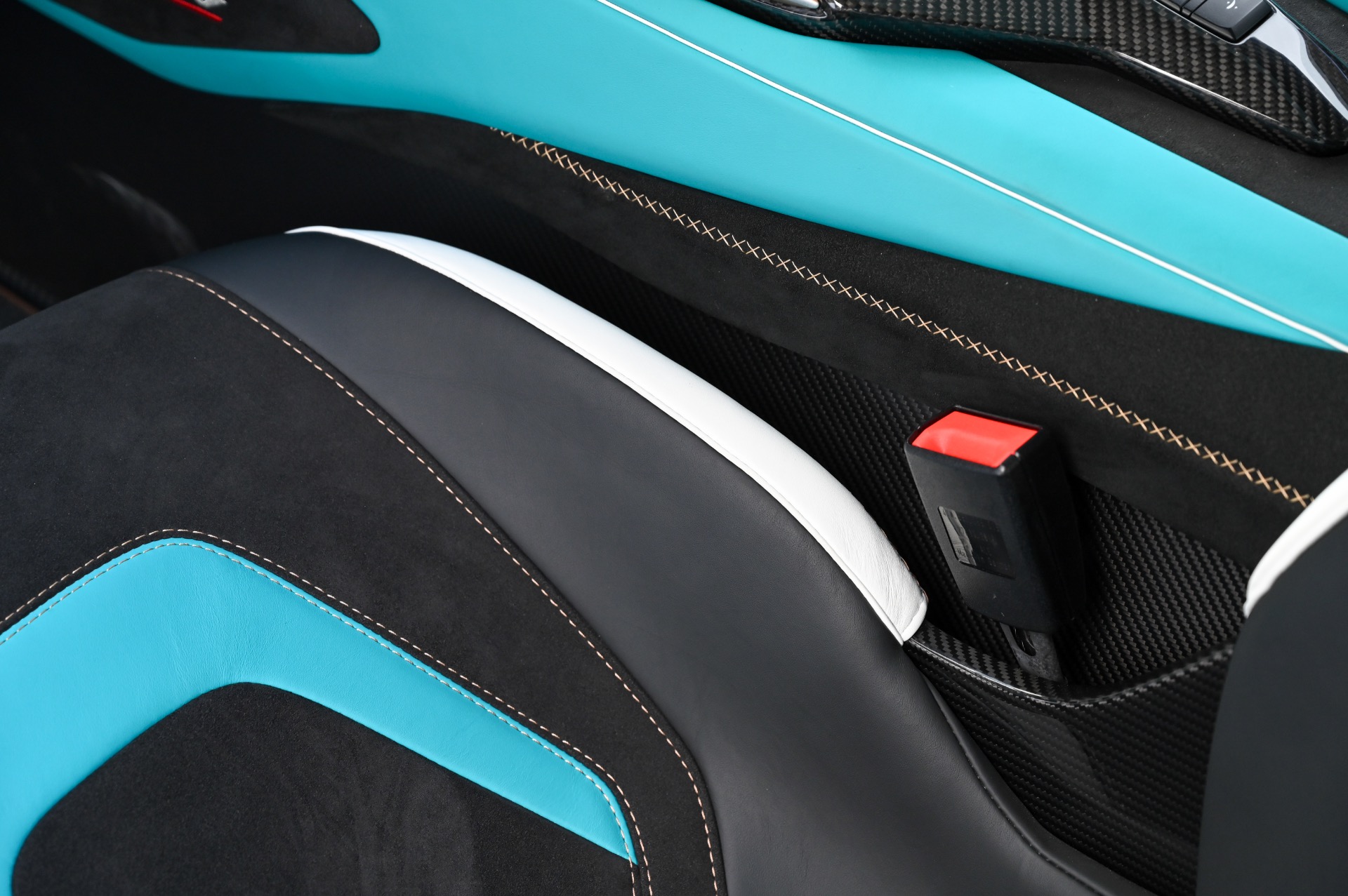 2020 Lamborghini Sián FKP 37, 19/20