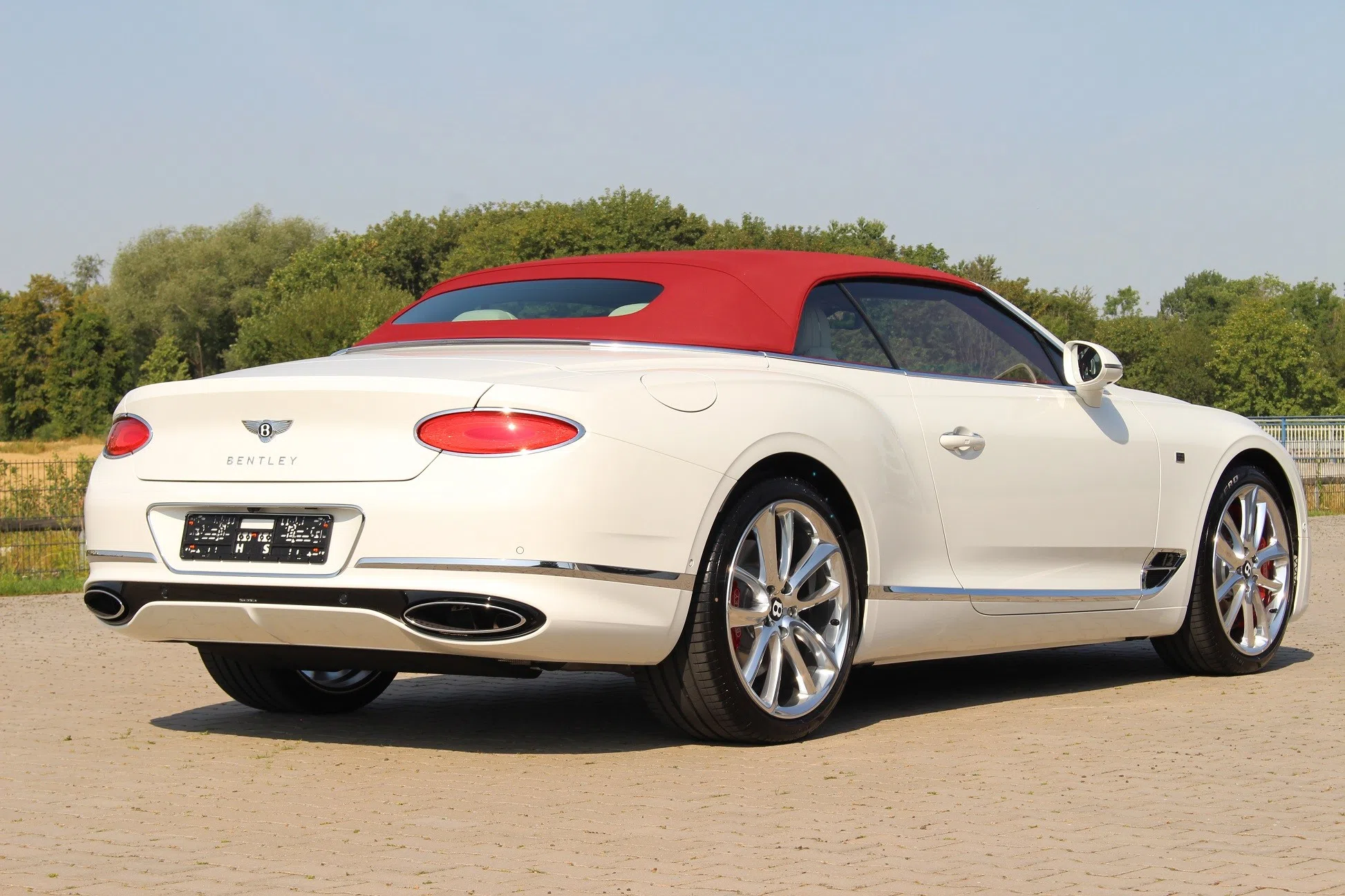 2019 Bentley Continental GTC FIRST EDITION for sale, exterior, Glacier white