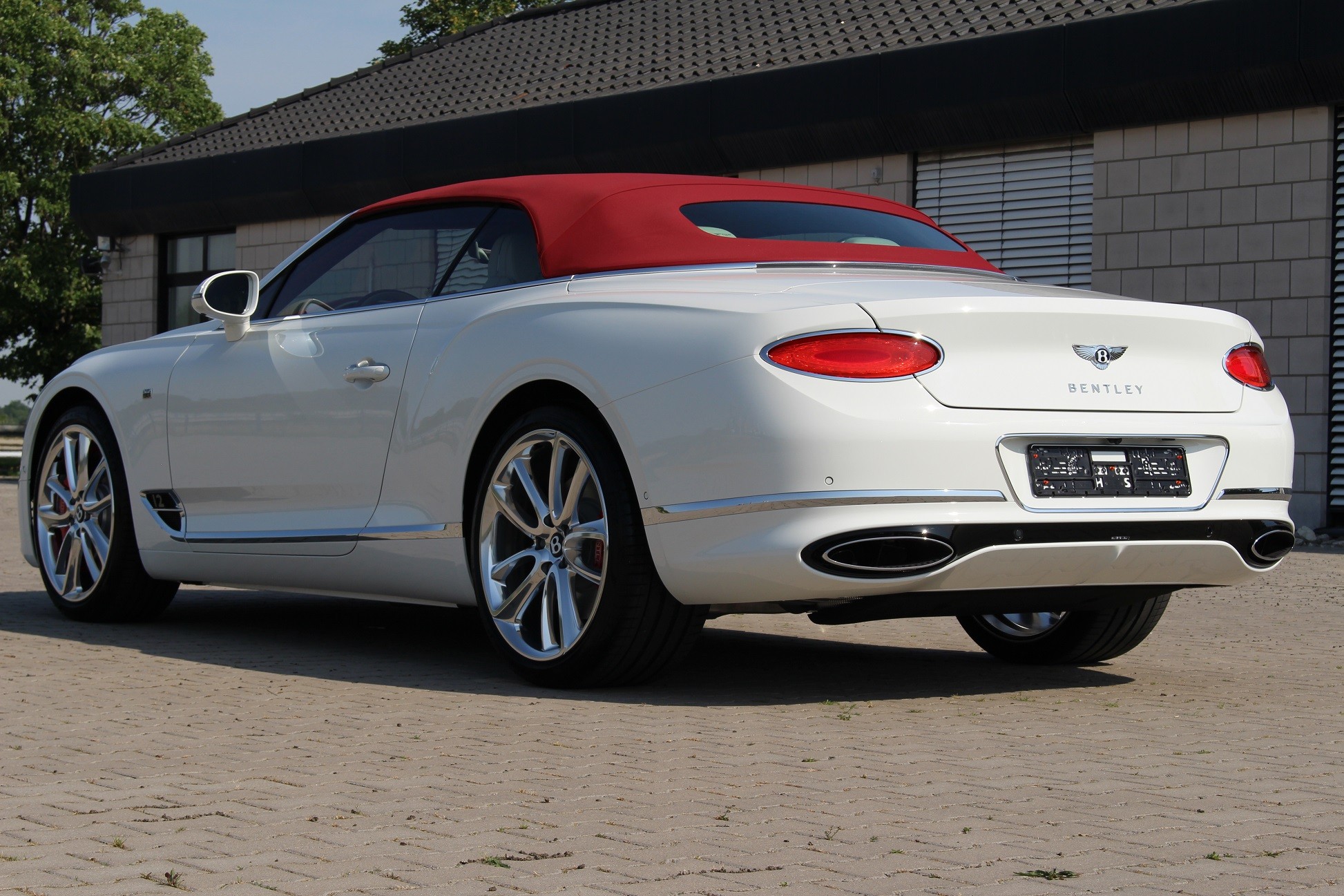 2019 Bentley Continental GTC FIRST EDITION, 15/19
