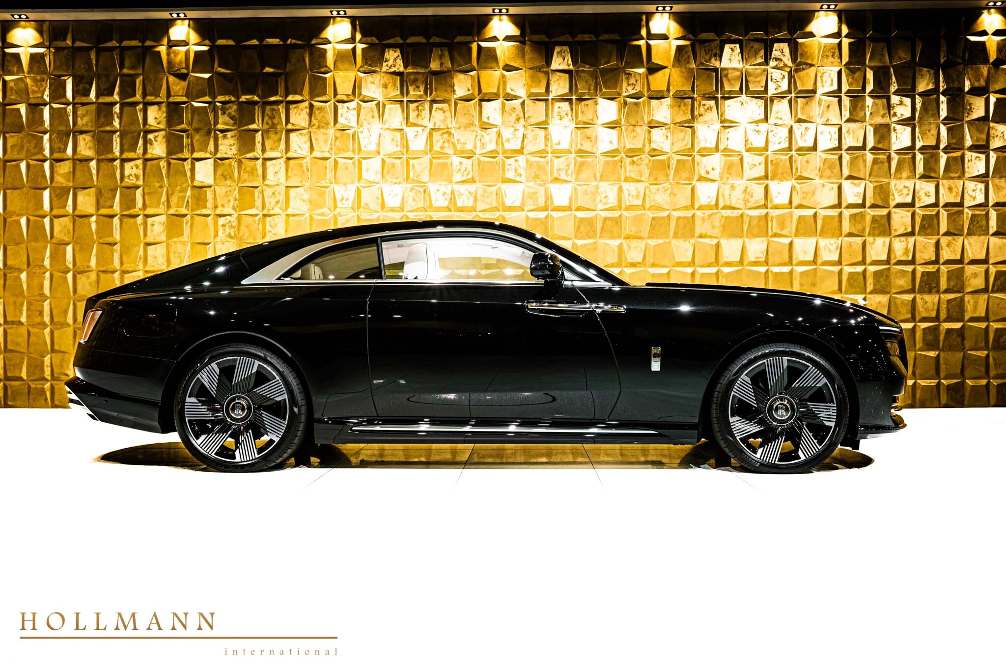 2024 Rolls-Royce Spectre, 9/17