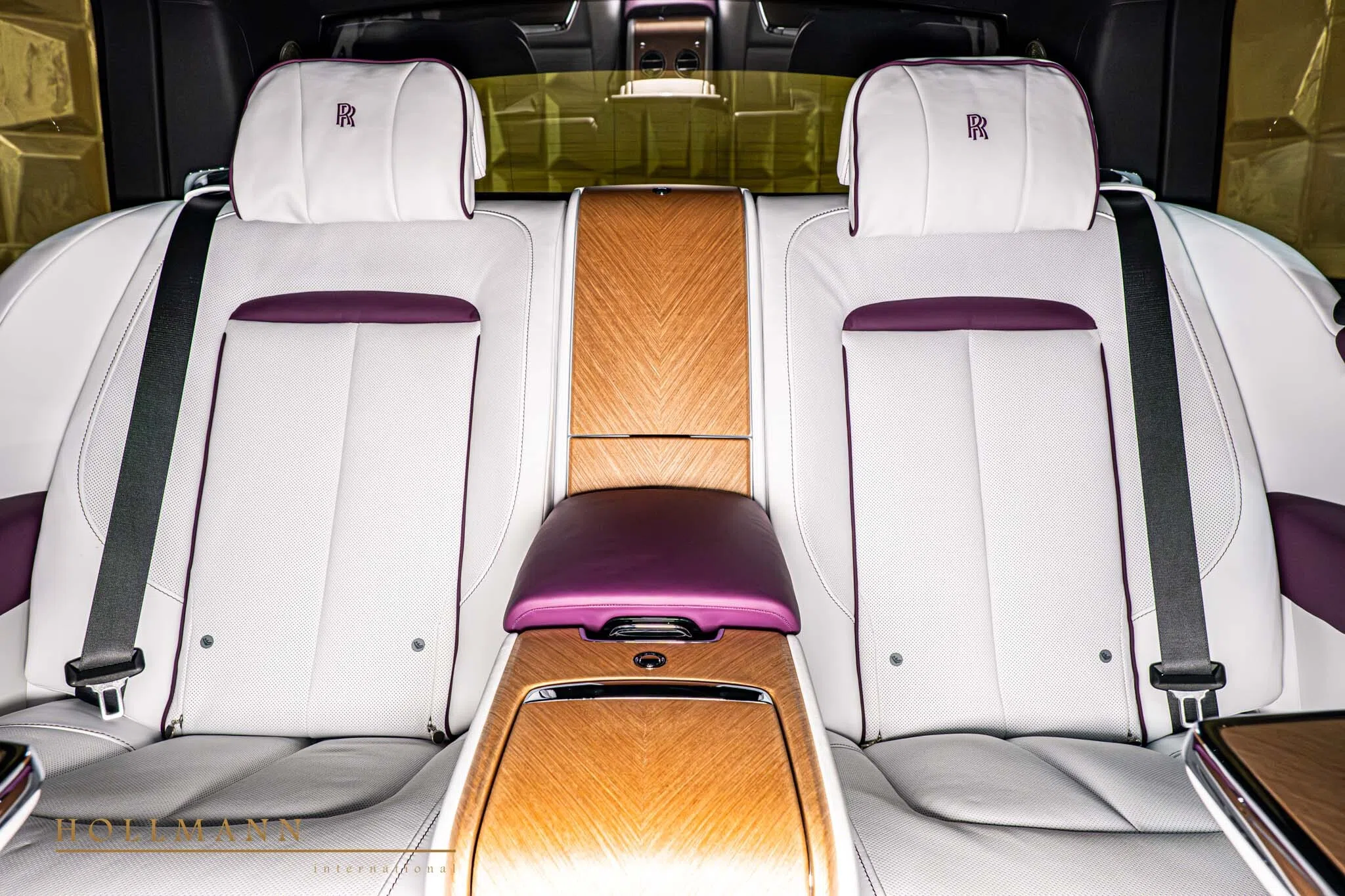 2024 Mansory Cullinan interior, seats, Arctic White+Purple