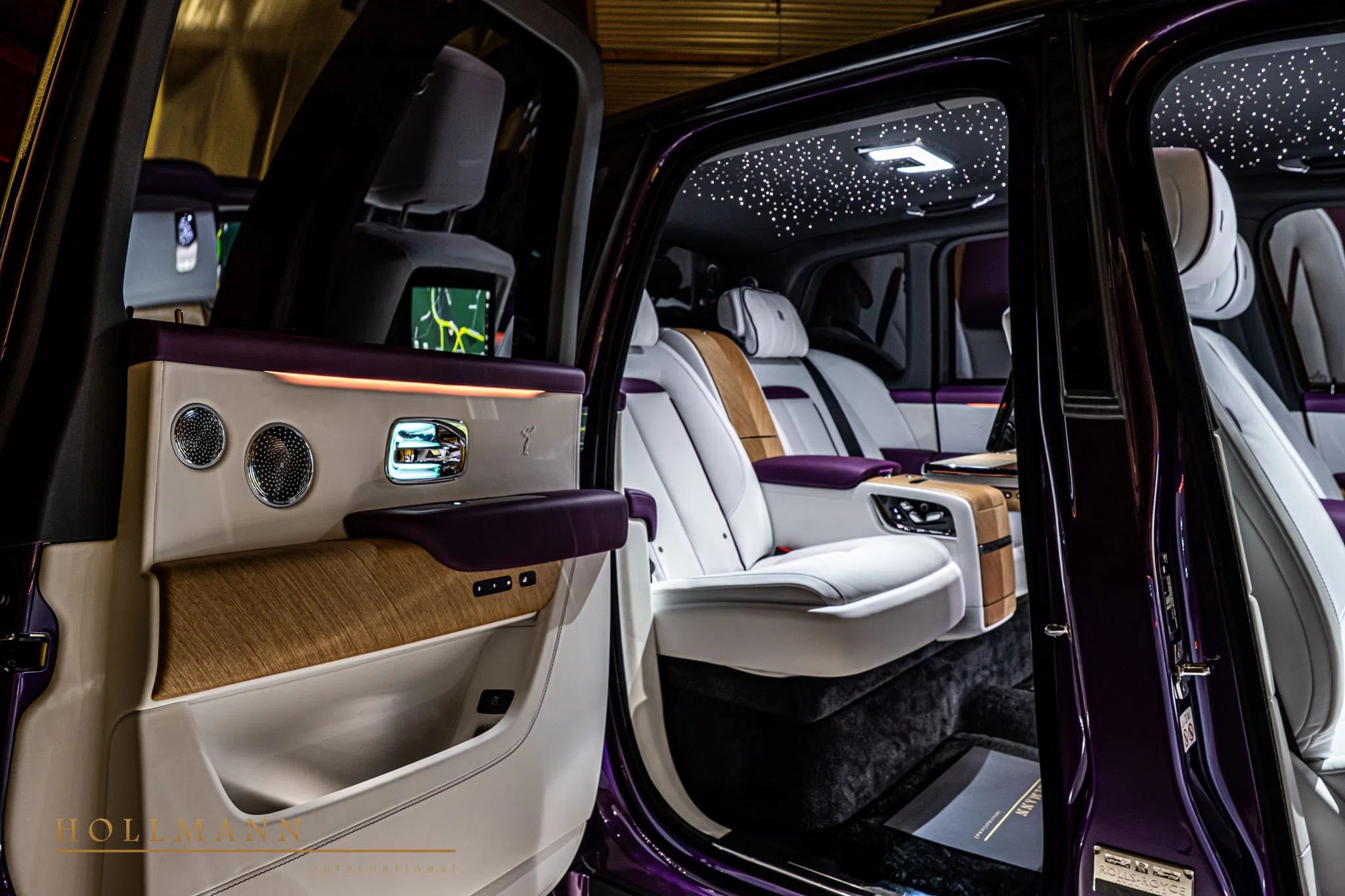 2024 Mansory Cullinan interior, seats, Arctic White+Purple
