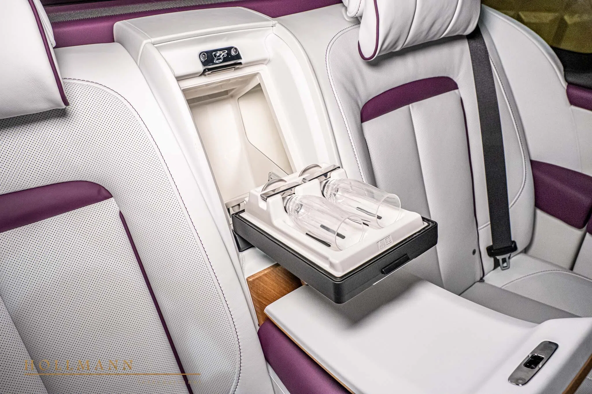 2024 Mansory Cullinan interior, Arctic White+Purple
