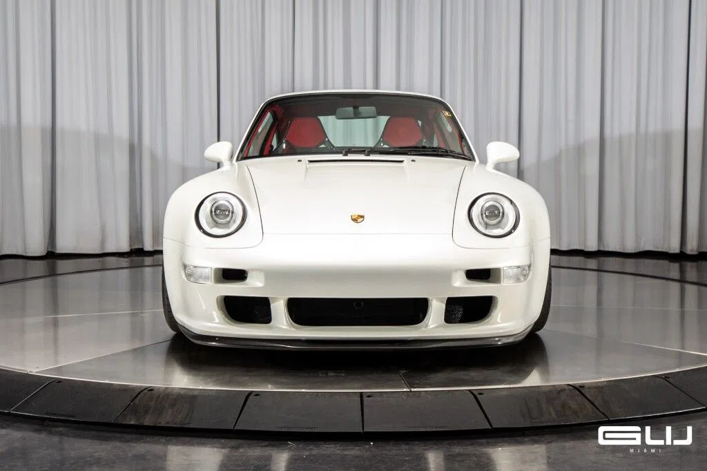 1995 Porsche 911 Carrera Remastered by Gunther Werks