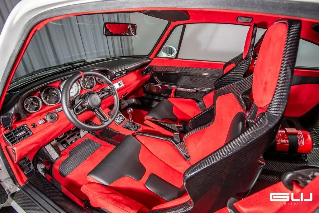 1995 Porsche 911 Carrera Remastered by Gunther Werks interior
