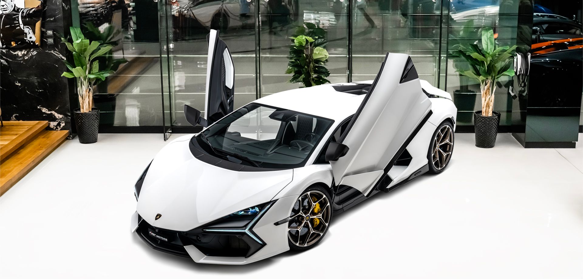2024 Lamborghini Revuelto