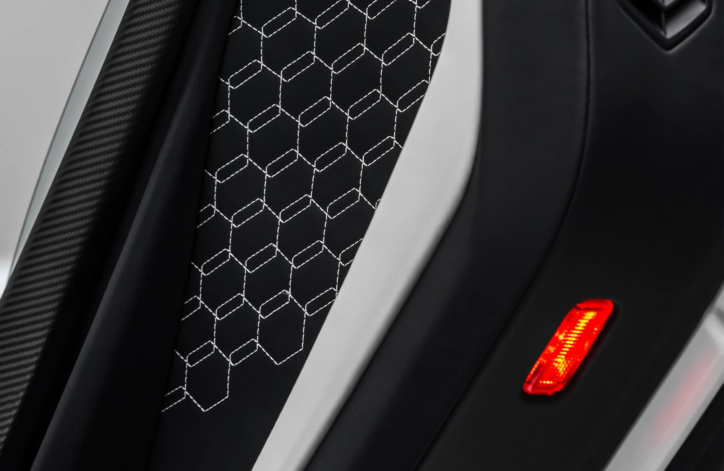 2024 Lamborghini Revuelto, 10/15