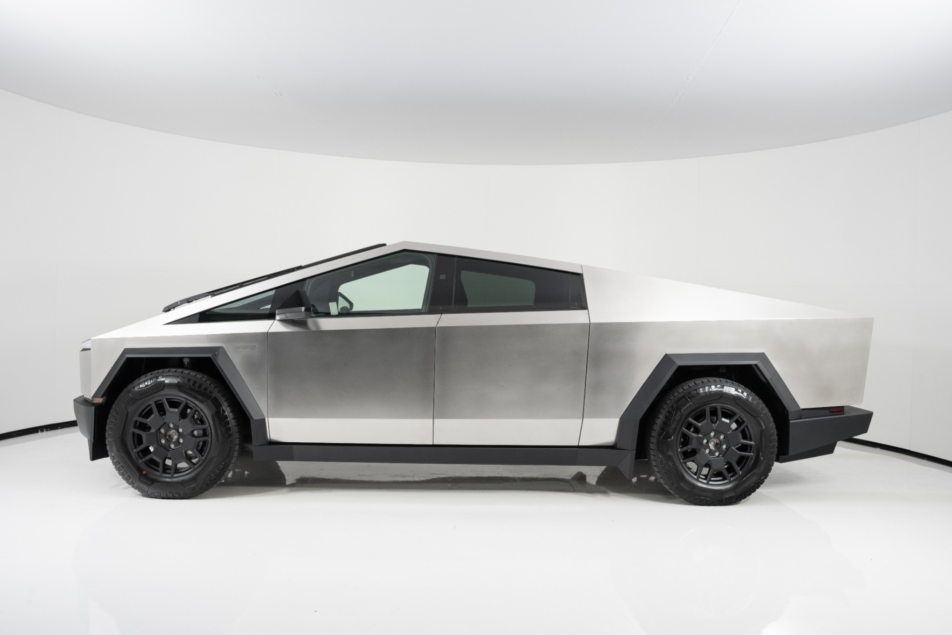 2024 Tesla Cybertruck, 9/19