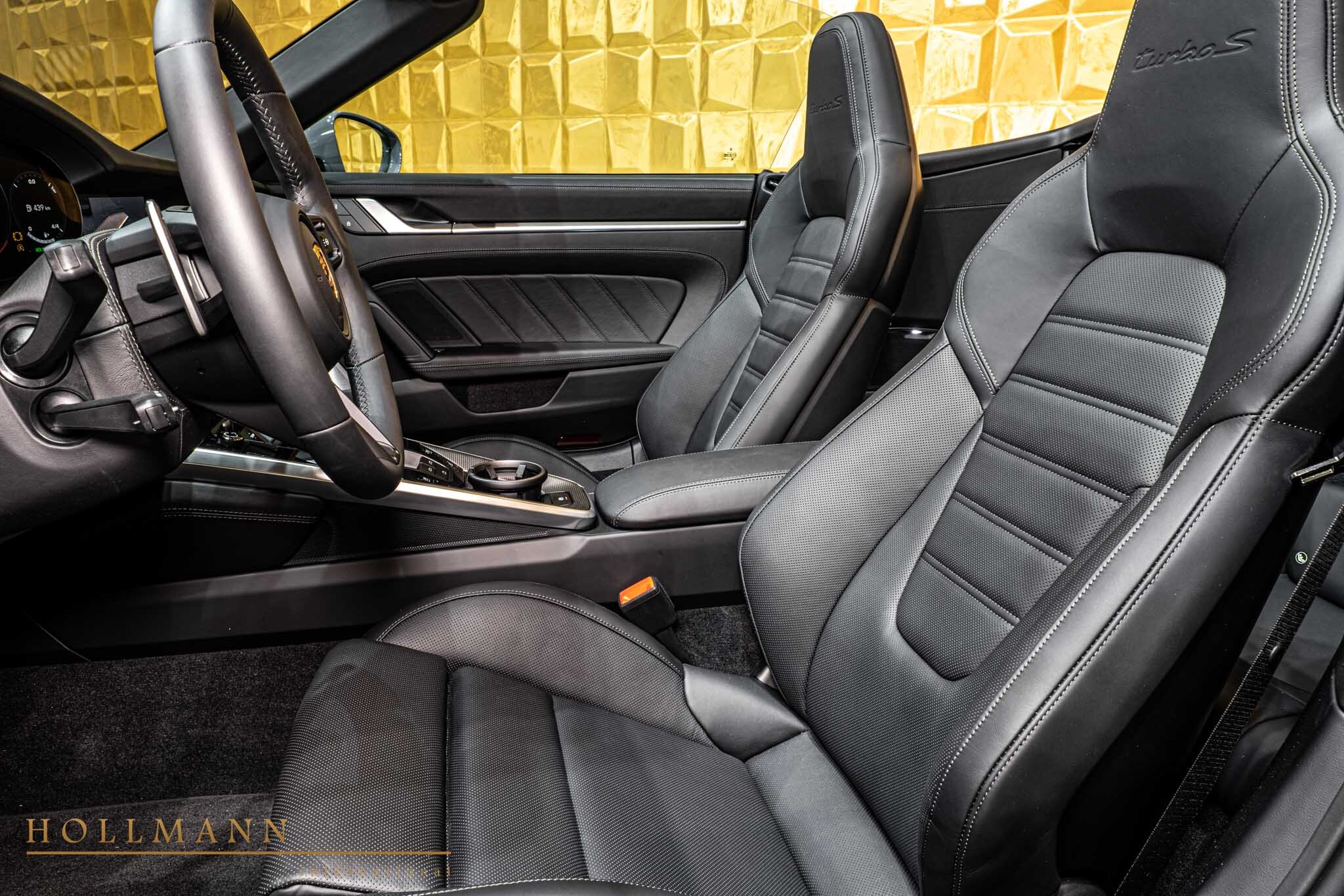 2024 Porsche 911 Turbo S Cabriolet, 15/20