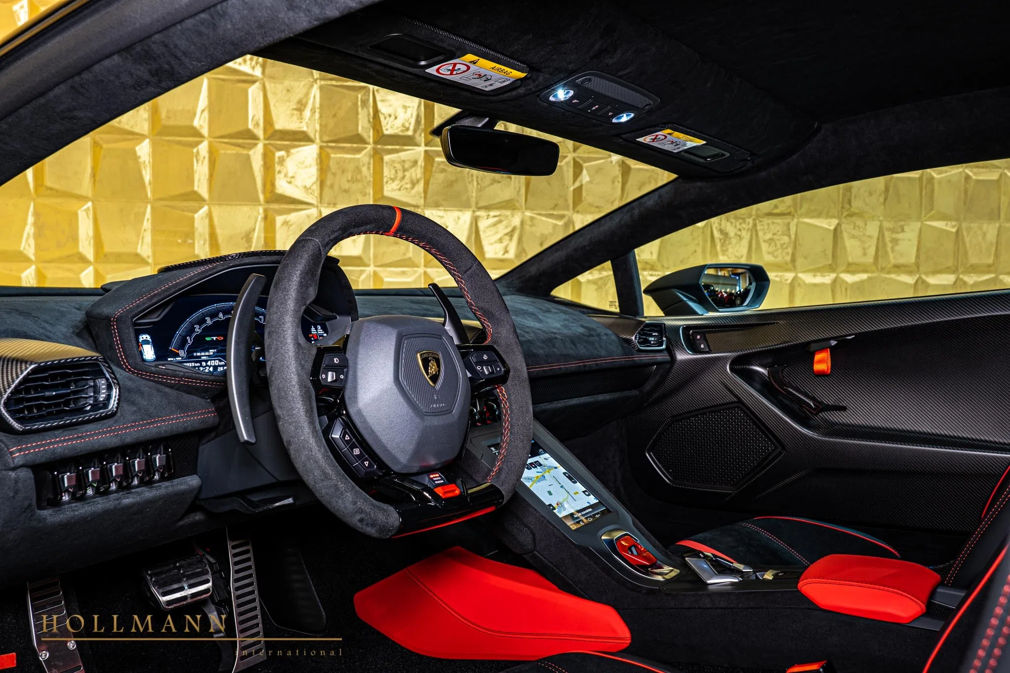 2024 Lamborghini Huracán STO interior, dashboard