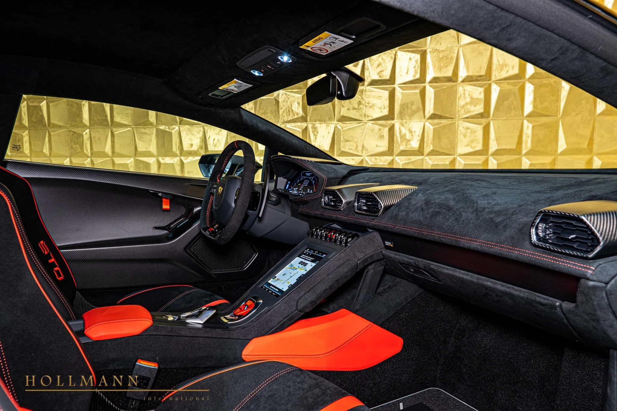2024 Lamborghini Huracán STO interior