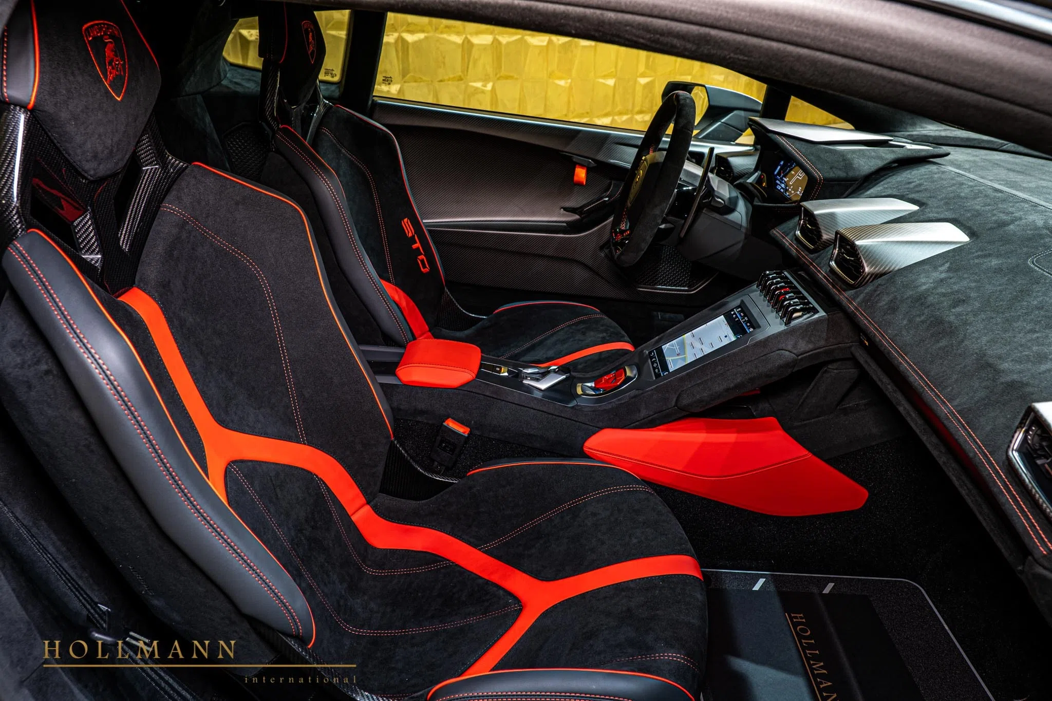 2024 Lamborghini Huracán STO interior, seats