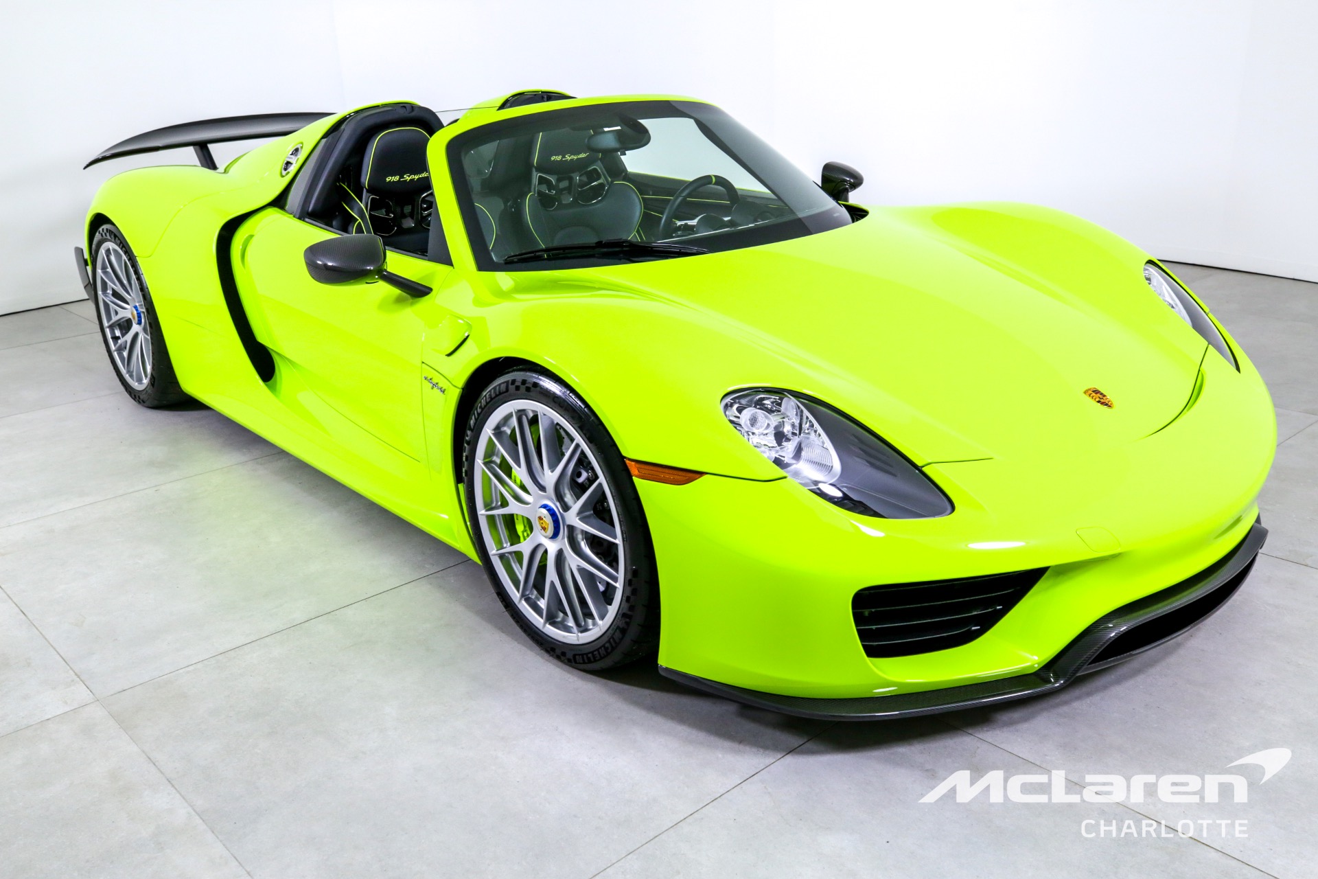 2015 Porsche 918 Spyder, 2/20