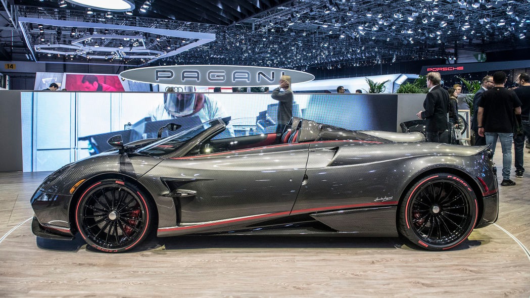 2017 Pagani Huayra Roadster, 9/24