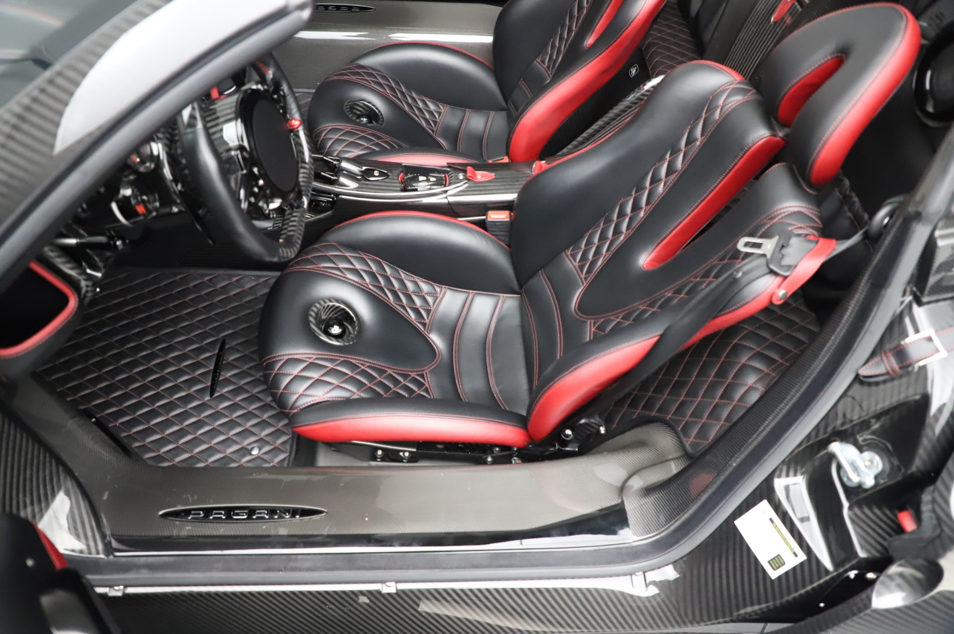 2017 Pagani Huayra Roadster, 18/24