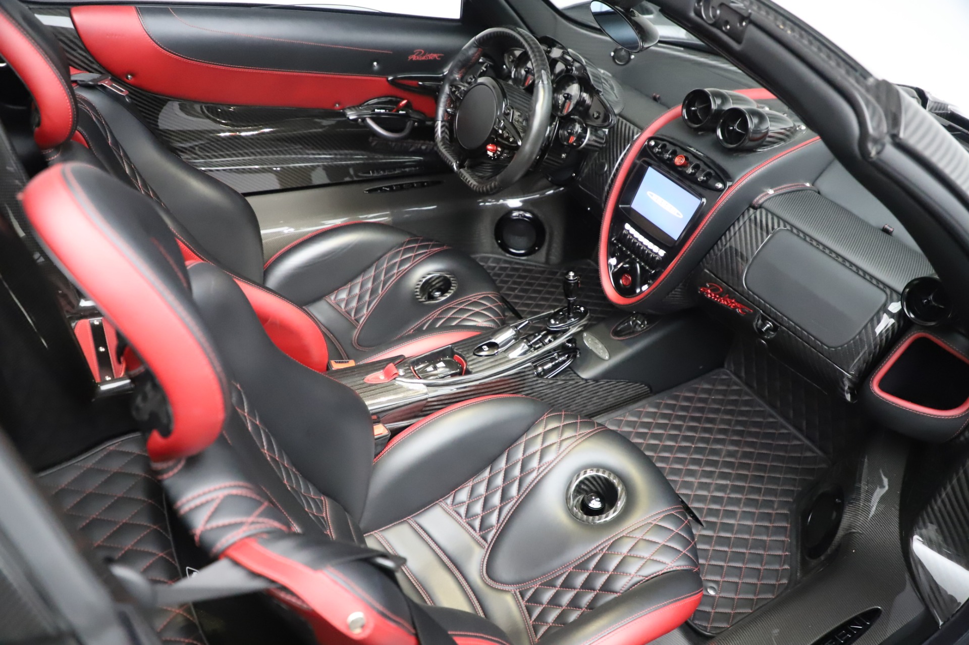 2017 Pagani Huayra Roadster, 20/24